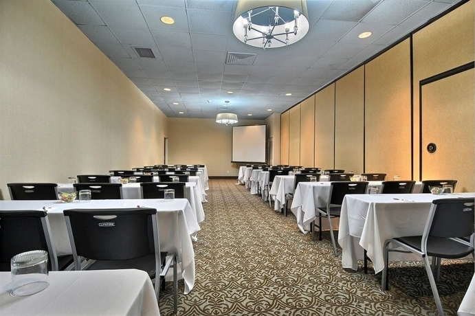 Imagen de los interiores del Hotel Travelodge By Wyndham Memphis Airport/graceland. Foto 10