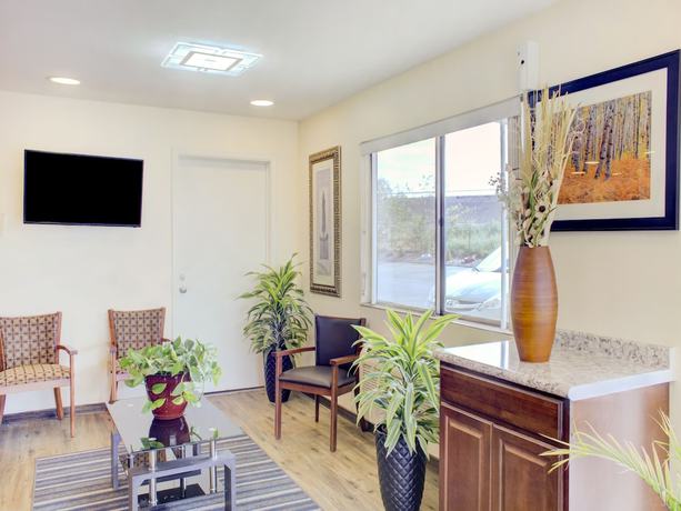 Imagen de los interiores del Hotel Travelodge By Wyndham Miles City. Foto 16