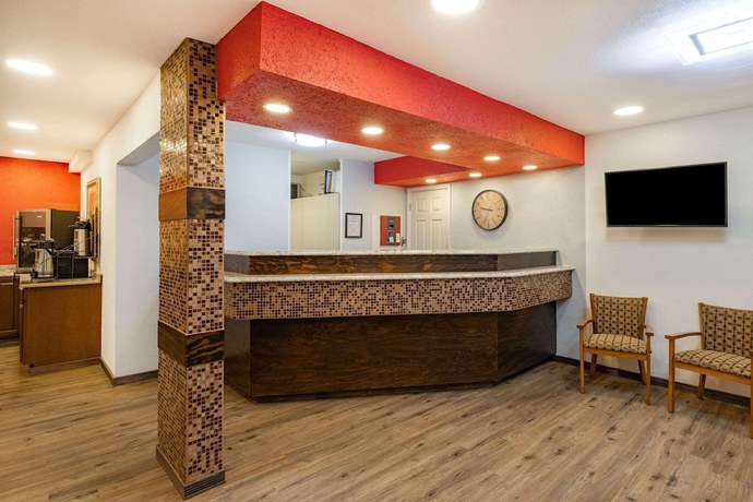 Imagen de los interiores del Hotel Travelodge By Wyndham Miles City. Foto 20