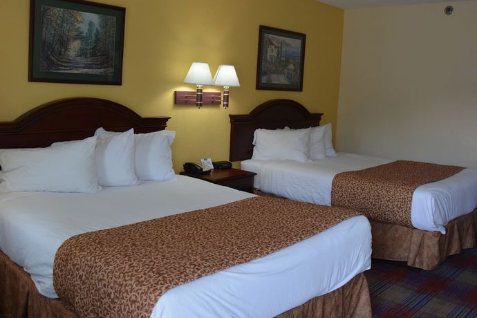 Imagen de la habitación del Hotel Travelodge By Wyndham Montgomery East. Foto 7