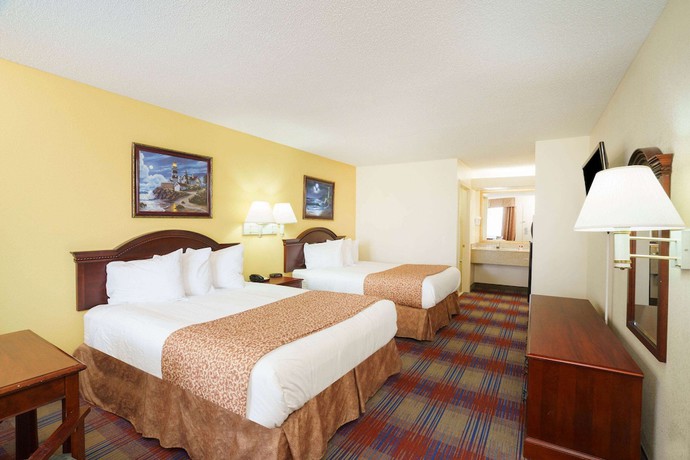 Imagen de la habitación del Hotel Travelodge By Wyndham Montgomery East. Foto 10