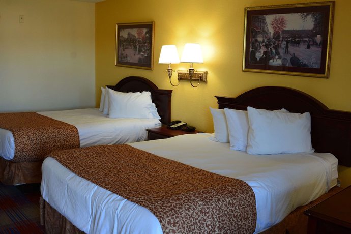 Imagen de la habitación del Hotel Travelodge By Wyndham Montgomery East. Foto 14