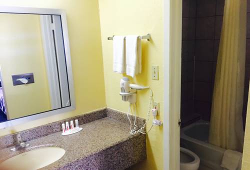 Imagen de la habitación del Hotel Travelodge By Wyndham New Braunfels. Foto 11