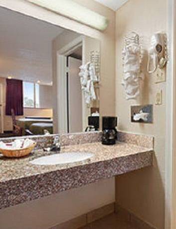 Imagen general del Hotel Travelodge By Wyndham New Orleans West Harvey. Foto 1
