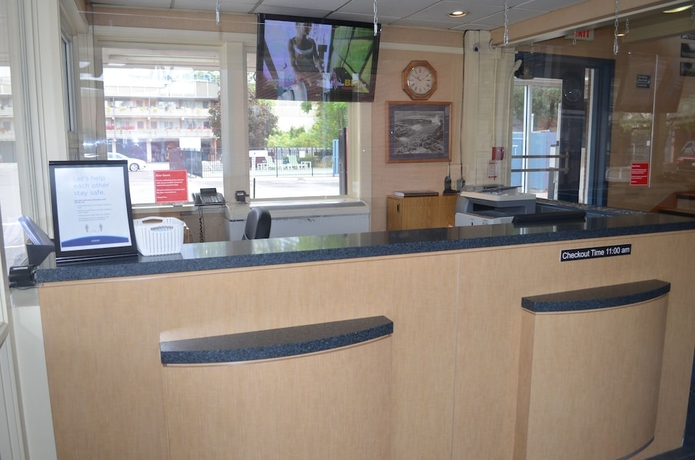 Imagen de los interiores del Hotel Travelodge By Wyndham Niagara Falls At The Falls. Foto 19