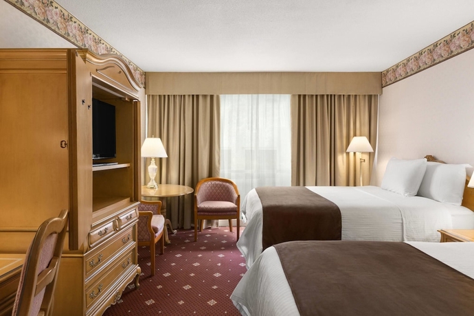 Imagen de la habitación del Hotel Travelodge By Wyndham Niagara Falls Fallsview. Foto 2