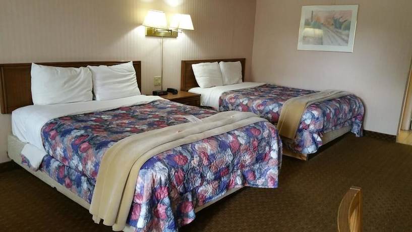 Imagen de la habitación del Hotel Travelodge By Wyndham Niagara Falls Lundys Lane. Foto 4