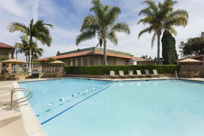 Imagen de la piscina del Hotel Travelodge By Wyndham Orange County Airport/ Costa Mesa. Foto 19