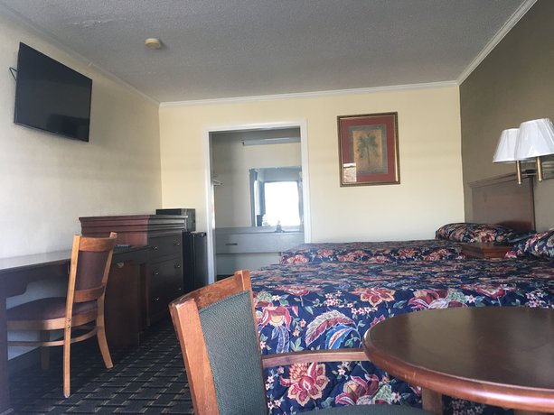 Imagen de la habitación del Hotel Travelodge By Wyndham Orangeburg. Foto 5