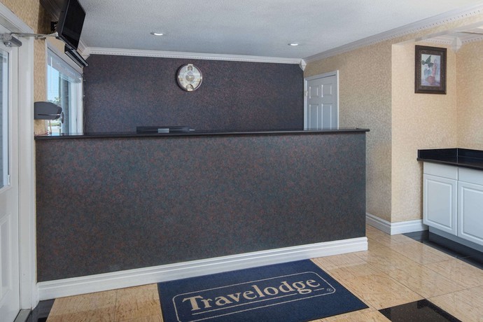 Imagen de los interiores del Hotel Travelodge By Wyndham Orangeburg. Foto 20