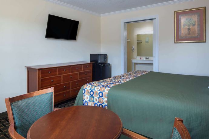 Imagen de la habitación del Hotel Travelodge By Wyndham Orangeburg. Foto 15
