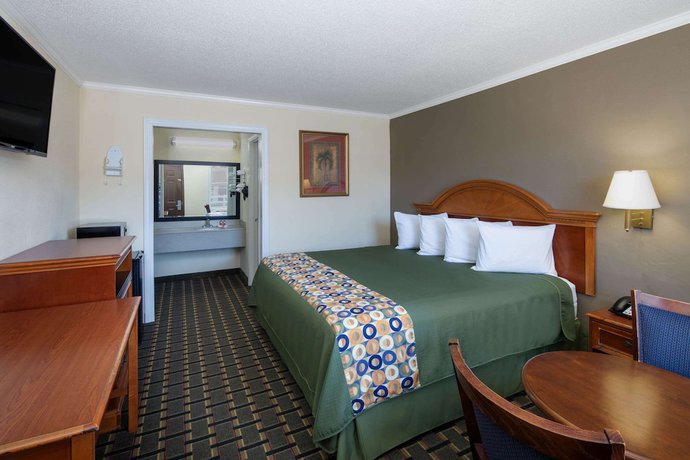 Imagen de la habitación del Hotel Travelodge By Wyndham Orangeburg. Foto 16