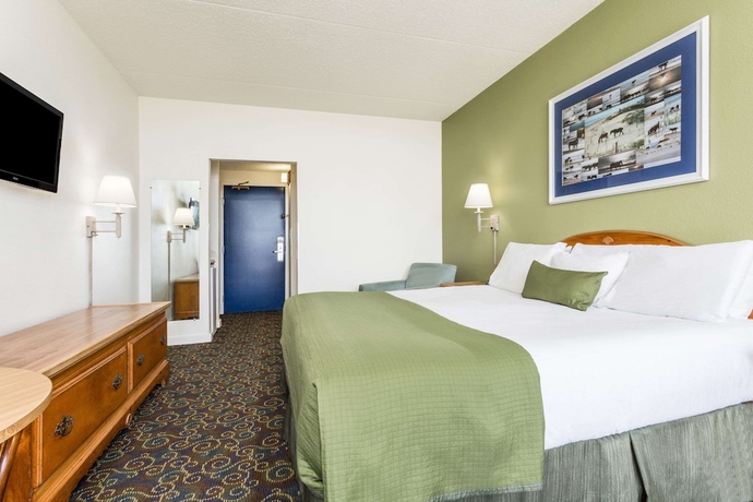 Imagen de la habitación del Hotel Travelodge By Wyndham Outer Banks/kill Devil Hills. Foto 15