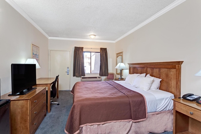 Imagen de la habitación del Hotel Travelodge By Wyndham Pasadena Central. Foto 8