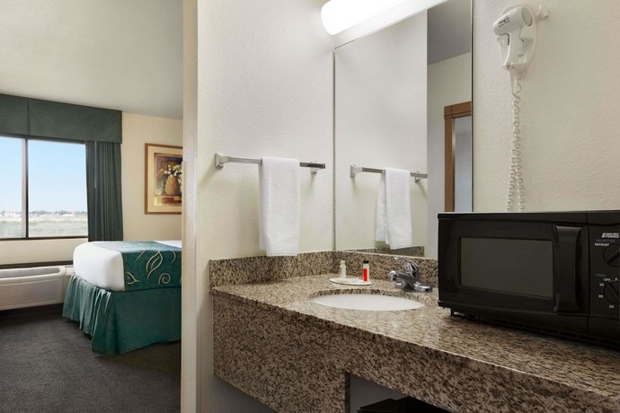Imagen de la habitación del Hotel Travelodge By Wyndham Pecos. Foto 7
