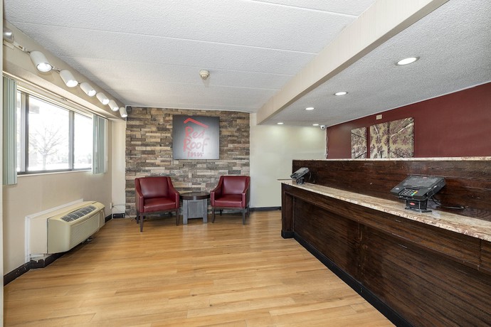 Imagen de los interiores del Hotel Travelodge By Wyndham Peoria. Foto 20
