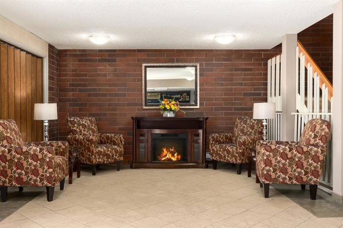 Imagen de los interiores del Hotel Travelodge By Wyndham Prince George. Foto 15