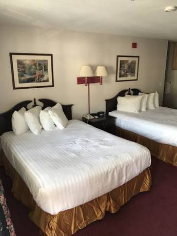 Imagen de la habitación del Hotel Travelodge By Wyndham Redding Ca. Foto 6
