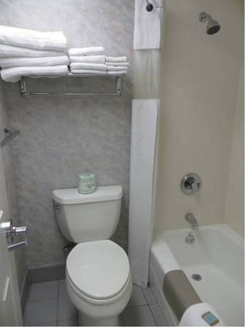 Imagen de la habitación del Hotel Travelodge By Wyndham Redding Ca. Foto 13