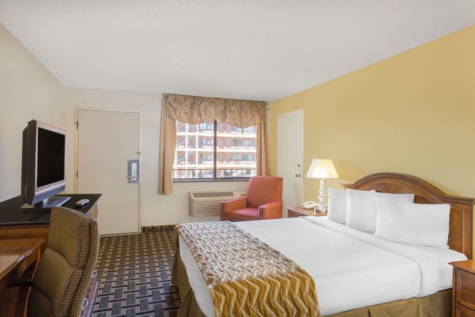 Imagen de la habitación del Hotel Travelodge By Wyndham Reno Downtown. Foto 7