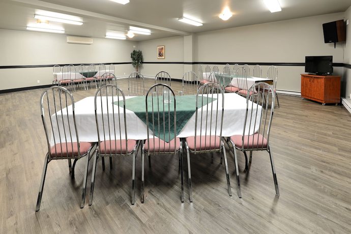 Imagen de los interiores del Hotel Travelodge By Wyndham Roberval. Foto 18