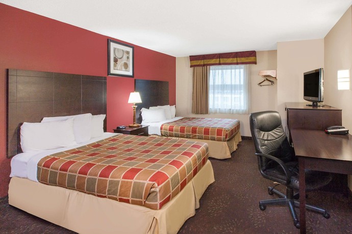 Imagen de la habitación del Hotel Travelodge By Wyndham Romulus Detroit Airport. Foto 4
