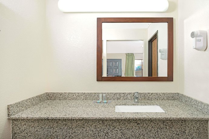 Imagen de la habitación del Hotel Travelodge By Wyndham Sacramento / Rancho Cordova. Foto 4