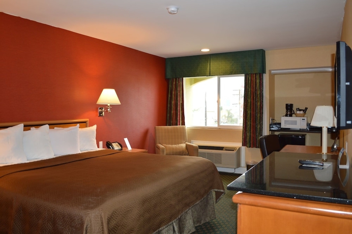 Imagen de la habitación del Hotel Travelodge By Wyndham San Diego Downtown Convention Center. Foto 8