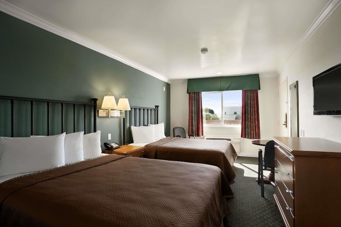 Imagen de la habitación del Hotel Travelodge By Wyndham San Diego Downtown Convention Center. Foto 14