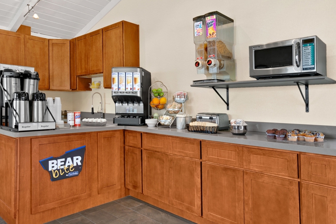 Imagen del bar/restaurante del Hotel Travelodge By Wyndham San Francisco Bay. Foto 2