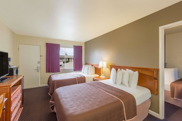 Imagen de la habitación del Hotel Travelodge By Wyndham Santa Rosa Wine Country. Foto 7