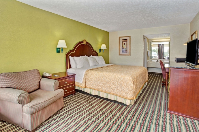 Imagen de la habitación del Hotel Travelodge By Wyndham Sellersburg/ Louisville North. Foto 2