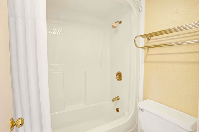 Imagen de la habitación del Hotel Travelodge By Wyndham Sellersburg/ Louisville North. Foto 5