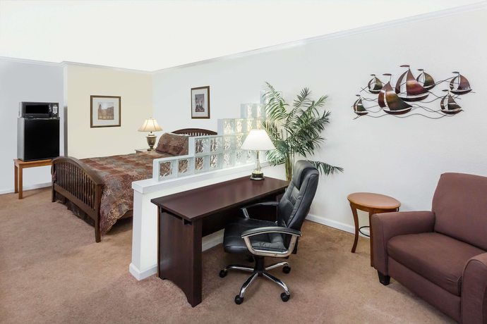 Imagen de la habitación del Hotel Travelodge By Wyndham Shreveport La. Foto 9