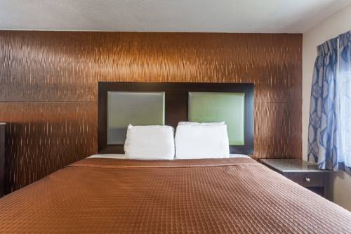 Imagen de la habitación del Hotel Travelodge By Wyndham South Hackensack. Foto 5
