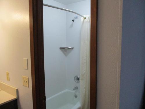 Imagen de la habitación del Hotel Travelodge By Wyndham Spirit Lake/okoboji. Foto 7