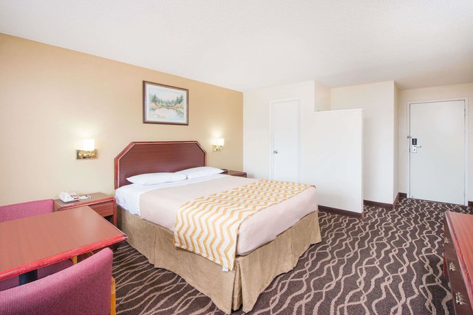 Imagen de la habitación del Hotel Travelodge By Wyndham Terre Haute. Foto 2