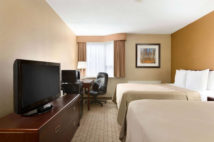 Imagen de la habitación del Hotel Travelodge By Wyndham Toronto East. Foto 9
