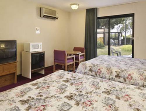Imagen de la habitación del Hotel Travelodge By Wyndham Turlock. Foto 5