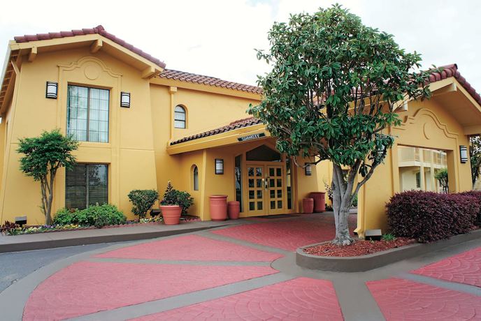 Imagen general del Hotel Travelodge By Wyndham Tuscaloosa. Foto 1