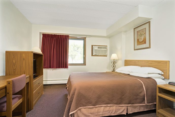 Imagen de la habitación del Hotel Travelodge By Wyndham Valleyfair Shakopee. Foto 4