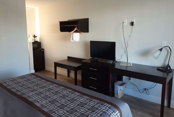 Imagen de la habitación del Hotel Travelodge By Wyndham Virginia Beach Bay Beach. Foto 10