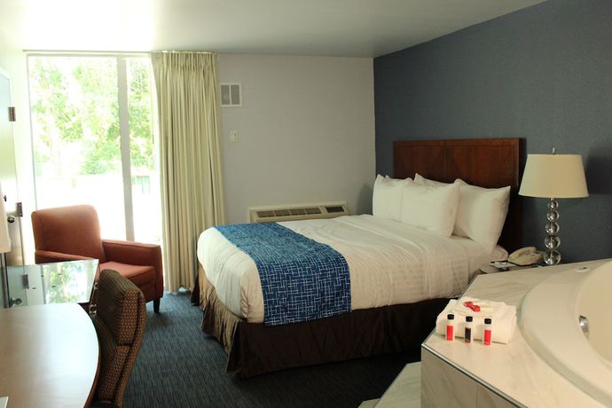 Imagen de la habitación del Hotel Travelodge By Wyndham Water&rsquo;s Edge - Racine. Foto 6