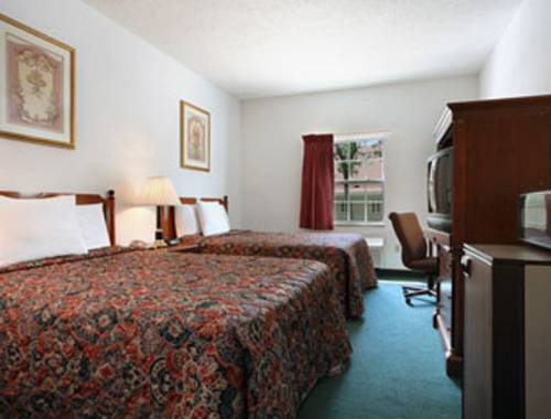 Imagen de la habitación del Hotel Travelodge By Wyndham Waukegan Gurnee. Foto 3