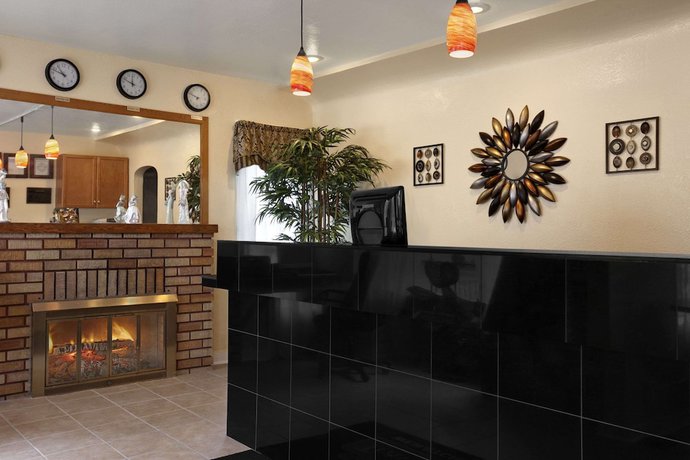 Imagen de los interiores del Hotel Travelodge By Wyndham Wenatchee. Foto 20