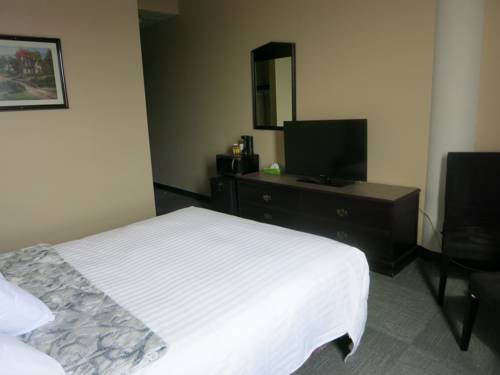 Imagen de la habitación del Hotel Travelodge By Wyndham Whitecourt Conference Centre and Suites. Foto 10