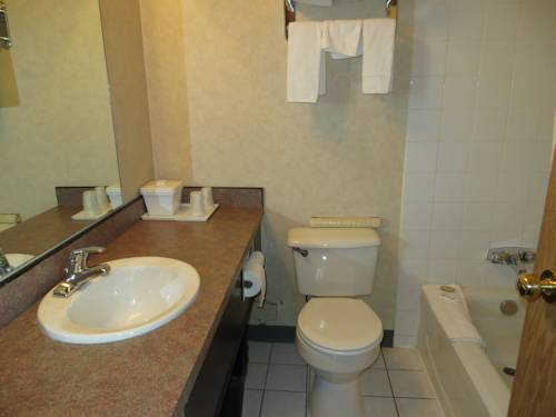 Imagen de la habitación del Hotel Travelodge By Wyndham Whitecourt Conference Centre and Suites. Foto 13