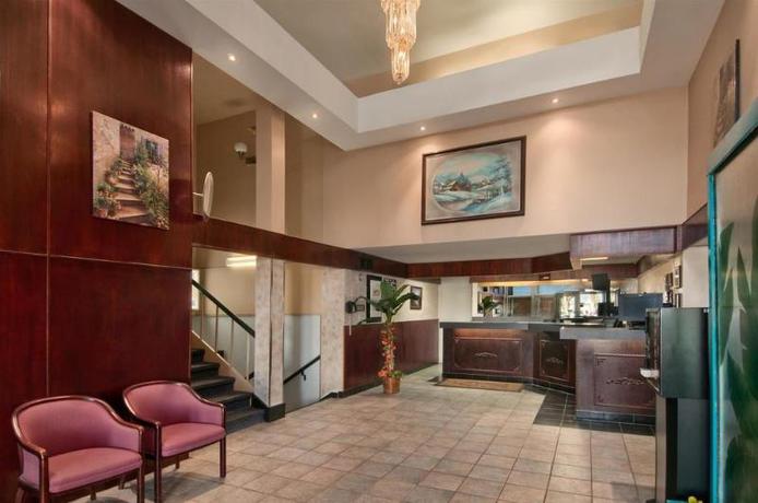 Imagen general del Hotel Travelodge By Wyndham Winnipeg. Foto 3