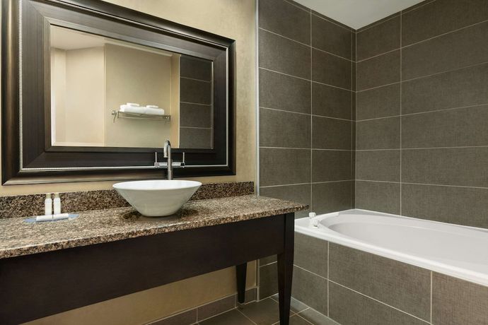Imagen de la habitación del Hotel Travelodge By Wyndham and Convention Centre Quebec City. Foto 9