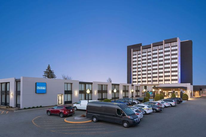 Imagen general del Hotel Travelodge By Wyndham and Convention Centre Quebec City. Foto 1
